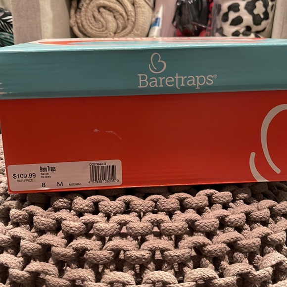 Bare Traps tall boot - Picture 6 of 6